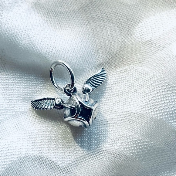 ⚡ NWOT Silver Snitch Charm – Harry Potter ✨ - Picture 1 of 7